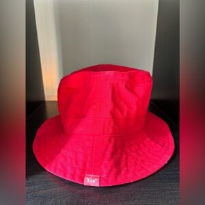 Aritzia TNA Red Bucket Hat | 100% Cotton | S M | New Without Tags
